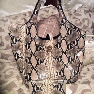 Carla in Caviar Felix & Ady